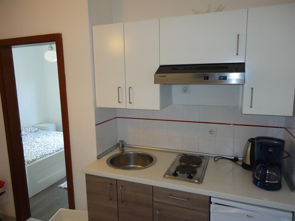 Apartments Mirela Новиград Экстерьер фото
